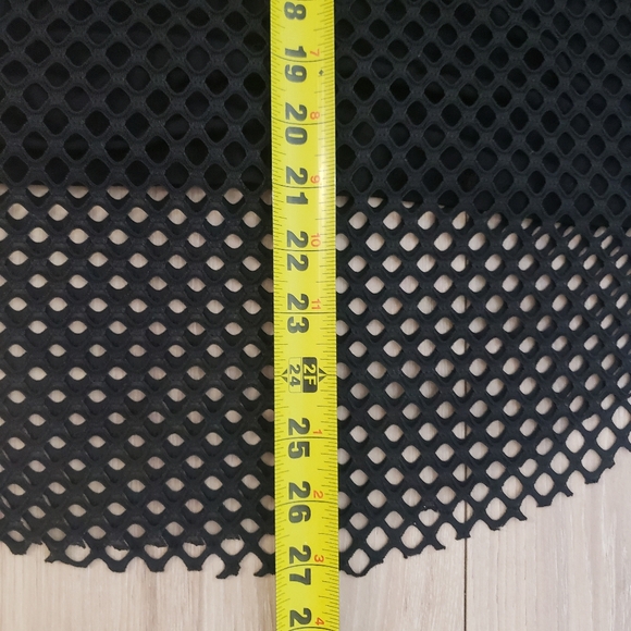 RAIN Black Mesh Overlay Tank Top Women’s Size S NWT - Picture 4 of 6